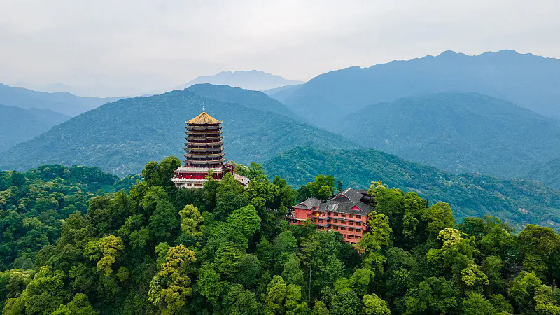 Best Places in Chengdu for Family Travel
