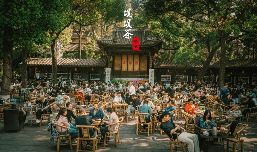 Heming Tea House: A Century of Chengdu’s Tea Culture