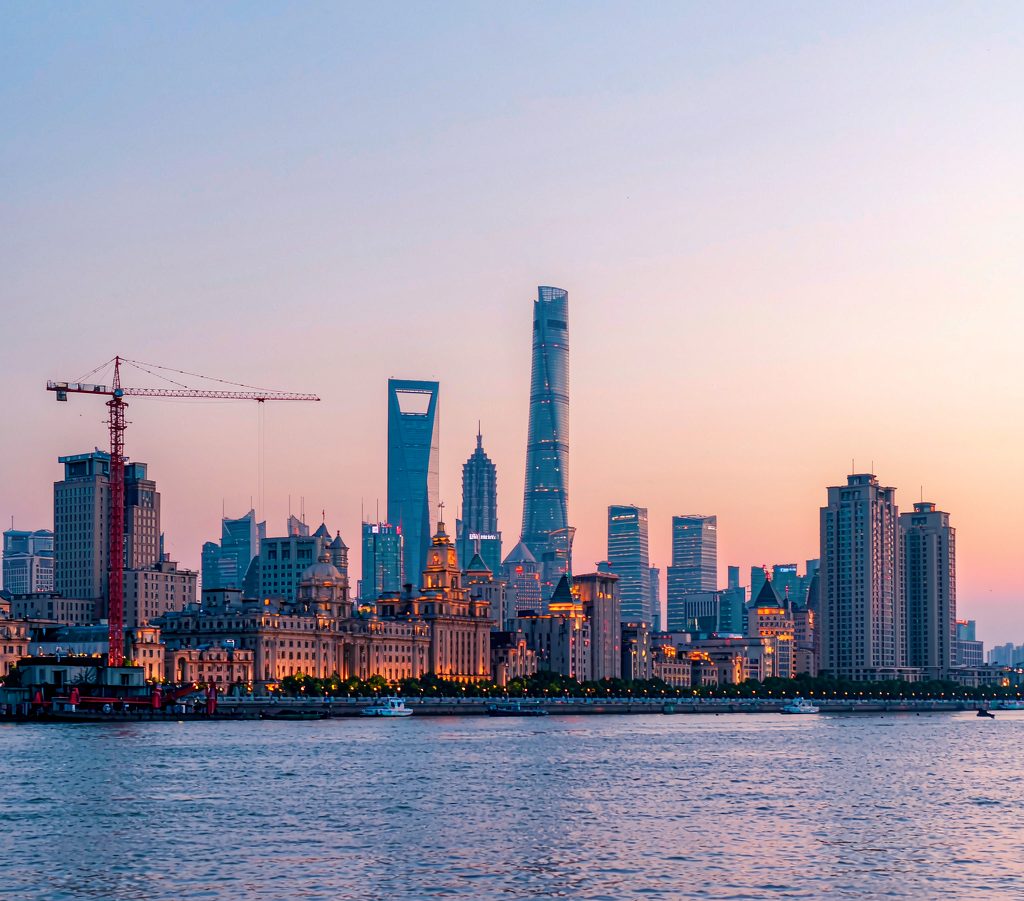 Shanghai, Suzhou & Hangzhou 4-Day Tour: Water Towns and West Lake